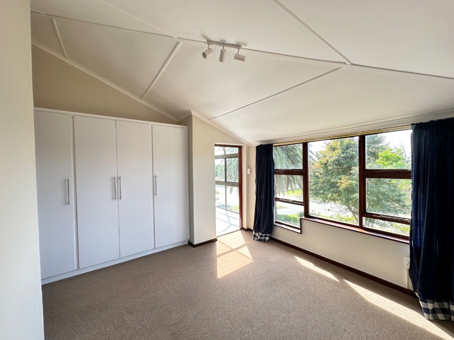 5 Bedroom Property for Sale in Bayview Western Cape